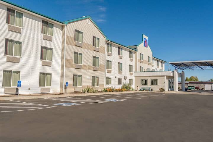 Hotel 27 of 27